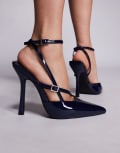[Public Desire Wide Fit] Public Desire Idol Wide Fit pointed toe heeled shoes in navy patent 36 Navy patent