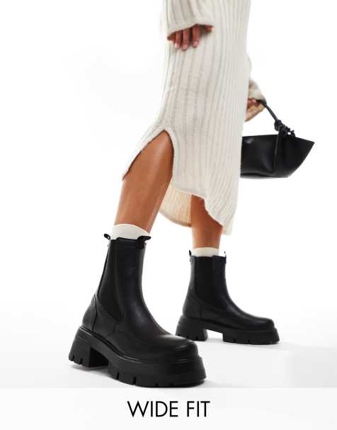 Public Desire – Impulsive – Chelsea-Stiefel in Schwarz mit klobiger Sohle, weite Passform - view 1