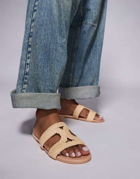 Public Desire – Inferno – Slipper-Sandalen in Cremeweiß mit Bastbesatz - view 1
