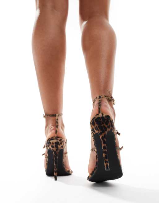 Public Desire - Jeany - Sandali con tacco leopardati con fascette e fibbie, 4 di 4