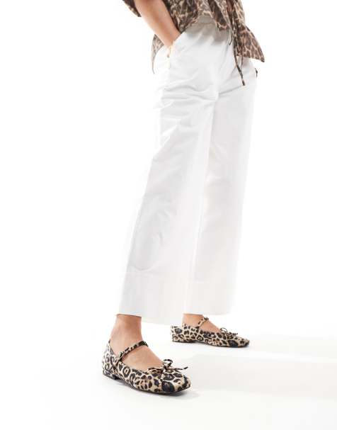 Public Desire - Kandi - Ballerine in velluto leopardato con fiocco e fascette - view 1