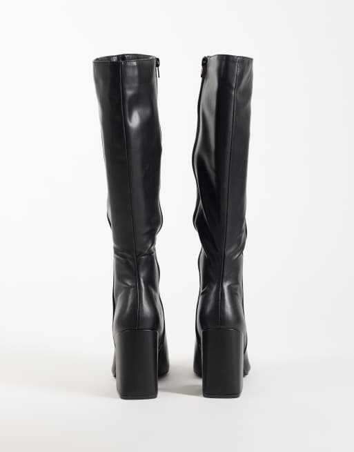 Public Desire Kniehohe Stiefel mit Blockabsatz in Schwarz, 4 von 5