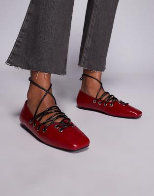  lace up shoes in cherry red