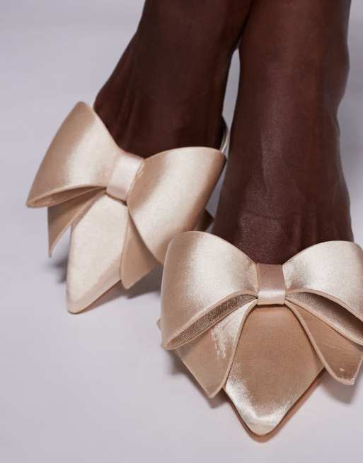 Public Desire Loren pointed heels shoots with bow in beige, 3 of 4