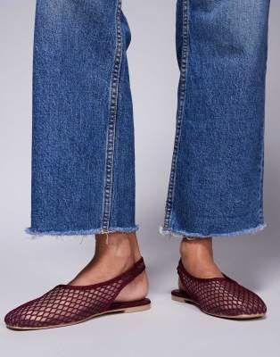 Public Desire - Lost Angel - Slingback-Ballerinas in Beerenrot aus Netzstoff mit hohem Schuhblatt