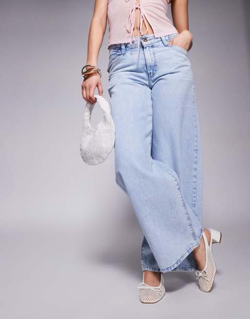 Public Desire – Lover – Vita ballerinaskor i mesh med klack och rosett, 3 av 4