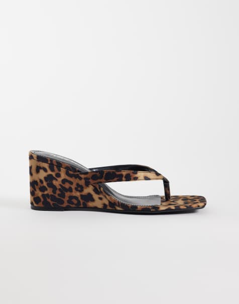 Public Desire – Luisa – Leopardmönstrade sandaler med kilklackar - view 1