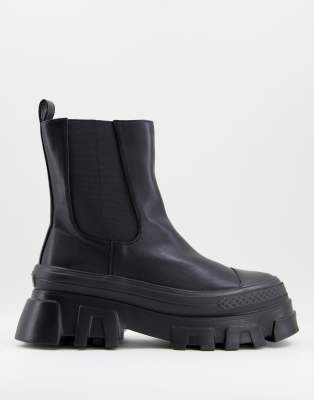 Public Desire Man crane chunky chelsea boots in black | ASOS