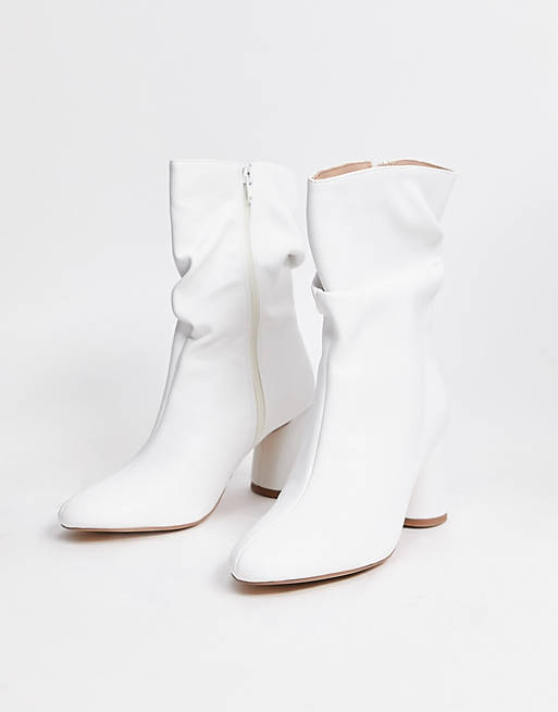 Ud over evaluerbare træk uld over øjnene Public Desire - Marshmallow - Hvide støvler med løst skaft | ASOS