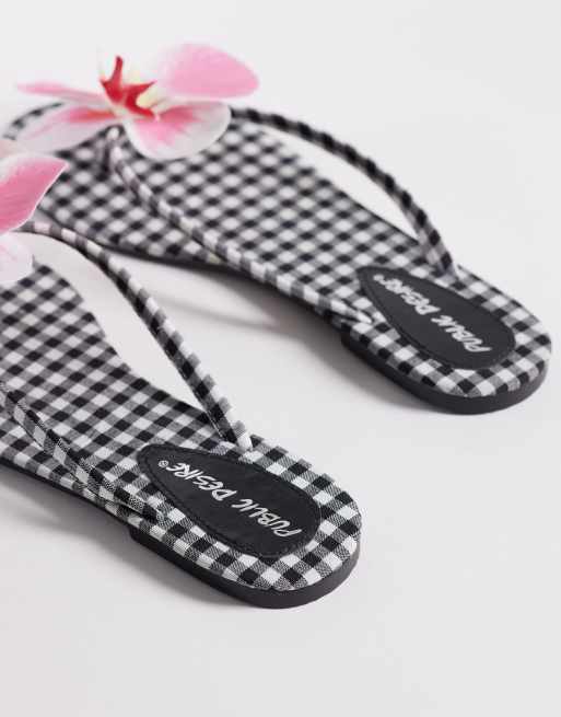 Public Desire - Moko - Teenslippers met 3D bloem in zwarte ginghamruit, 3 van 4