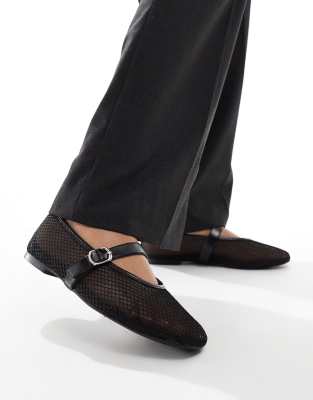 Nelly Mesh Ballet Flats with Buckle in Black