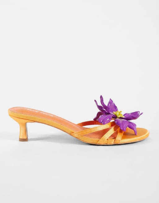 Public Desire - Orange sandaler med kitten-hæl og blomsterdetalje, 8 af 8