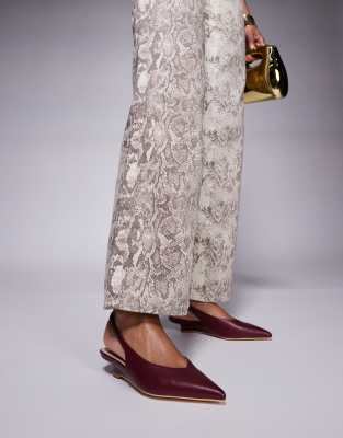  Paphos sling back low wedge kitten heel in burgundy