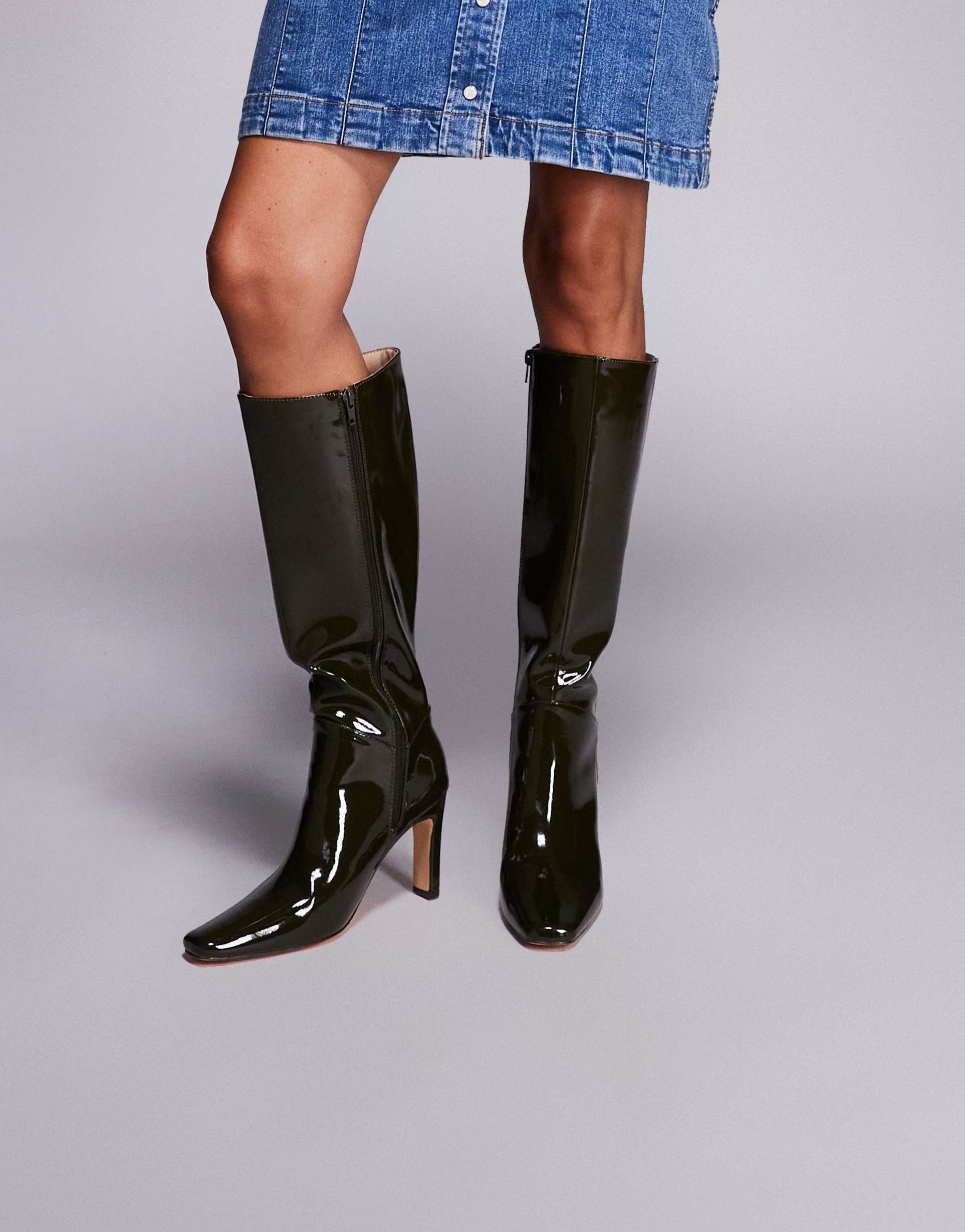 public desire pose heeled knee boots in dark green