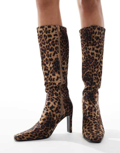 Public Desire - Pose - Højhælede knæstøvler i leopardmønster - view 1