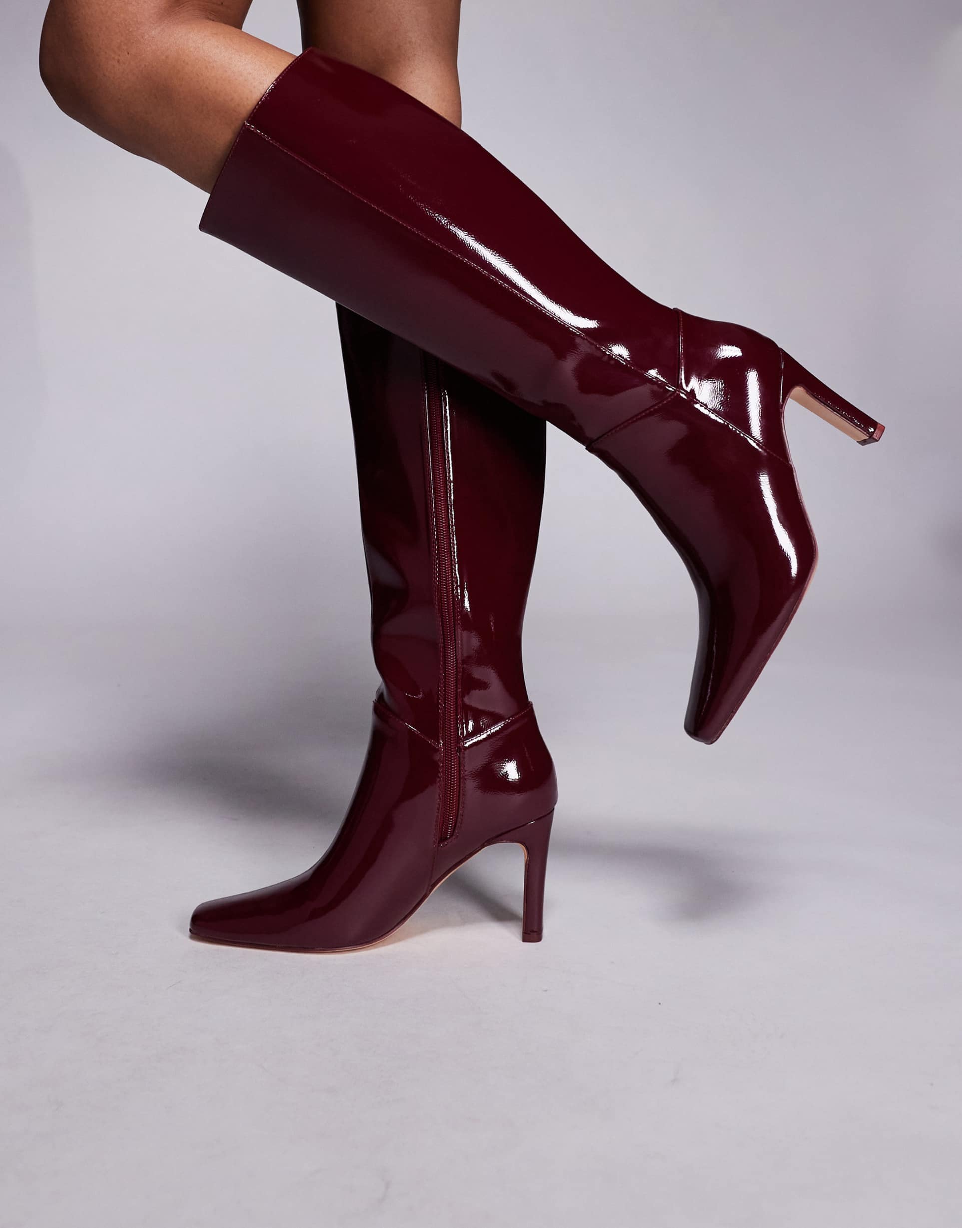 public desire pose square toe heeled knee boots in burgundy