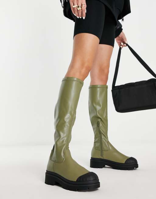 Public Desire - Recognise - Kniehoge instaplaarzen in khaki