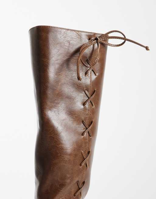 Public Desire - Saffron - Botas por la rodilla marrón tostado con puntera cuadrada, 2 de 4