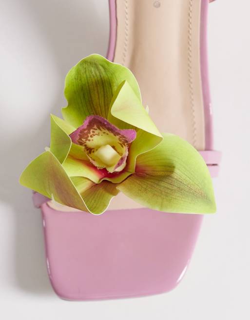 Public Desire - Sandalen met kitten hak en 3D bloem in roze, 2 van 4