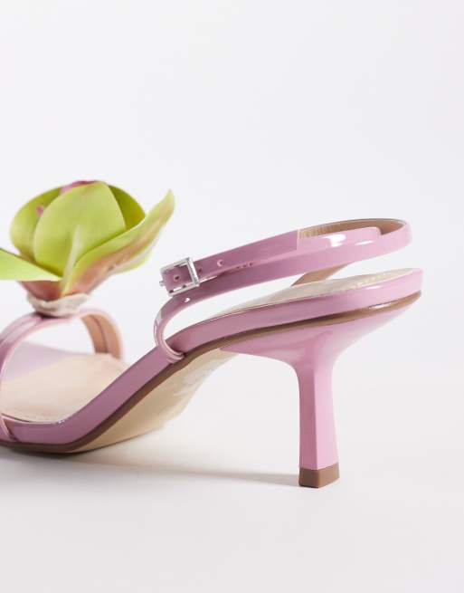 Public Desire - Sandalen met kitten hak en 3D bloem in roze, 3 van 4