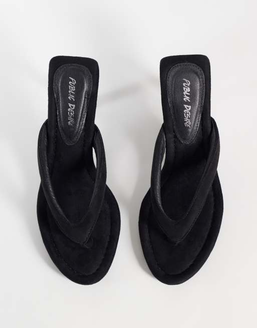 Public Desire sandalias de dedo con tacón Alma en terciopelo negro, 2 de 4