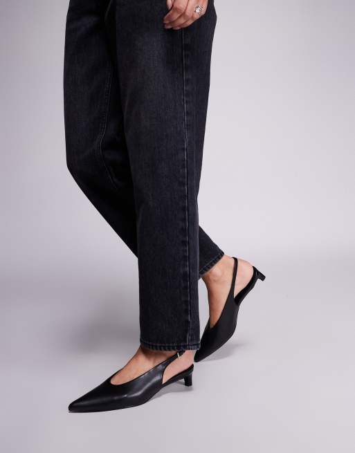Public Desire - Saskia - Scarpe nere con tacchetto a spillo e cinturino sul retro, 3 di 4