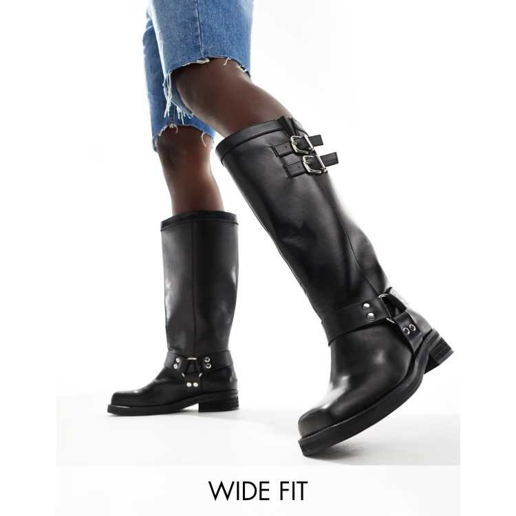 publicimageltdブーツ Public Desire Sirus Wide Fit flat harness knee boots in
