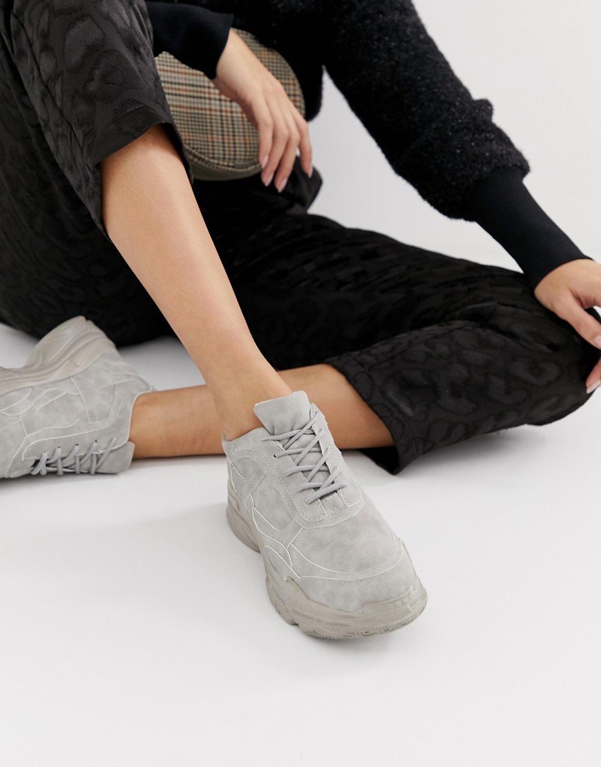 Public Desire - Sneakers met dikke zool in grijs