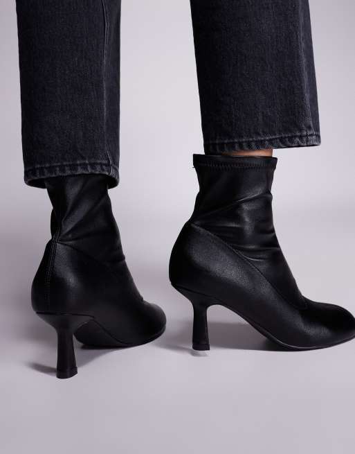 Public Desire Soulmate round toe heeled ankle boots in black, 3 of 4