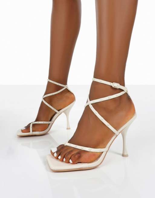 Public Desire Wide Fit - Back Up - Sandales à talon mi-haut - Blanc cassé