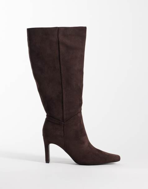 Public Desire Wide Fit - Botas por la rodilla de tacón Pose en antelina color chocolate - view 1