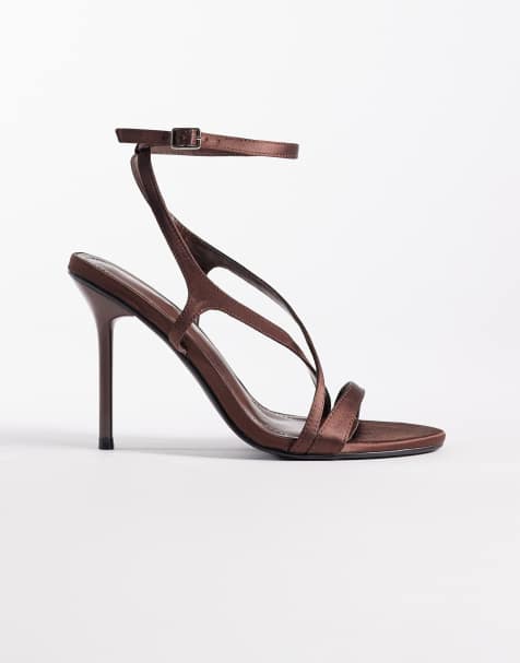 Public Desire Wide Fit – Bruna klacksandaler i skir satin - view 1