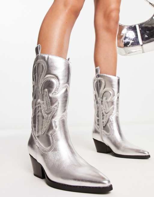 Public Desire Wide Fit Calabasas western boots in silver, 4 of 4
