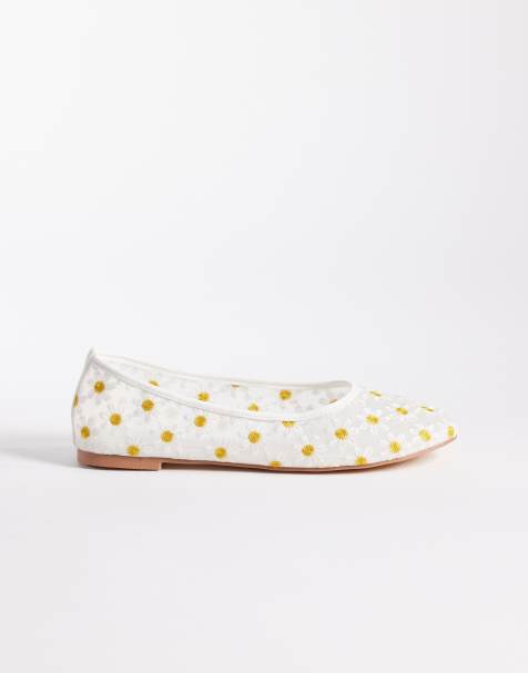 Public Desire Wide Fit – Dainty – Siateczkowe balerinki z haftowanym wzorem w stokrotki - view 1