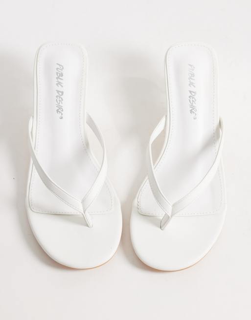 Public Desire Wide Fit - Evermore - Teensandalen met kittenhak in wit, 3 van 4