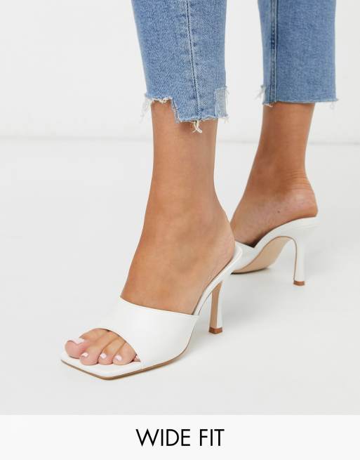 public desire rayelle square toe heeled sandals in beige