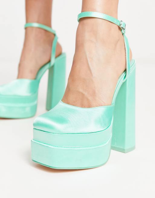 Pale store green shoes