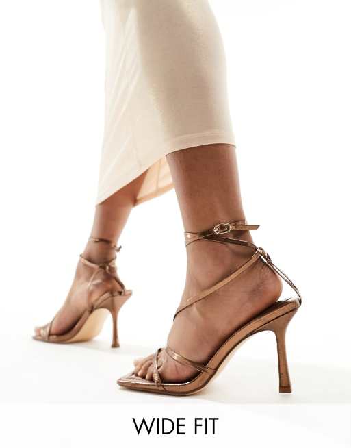 Public Desire Wide Fit - Flossy - Sandales à talon - Bronze