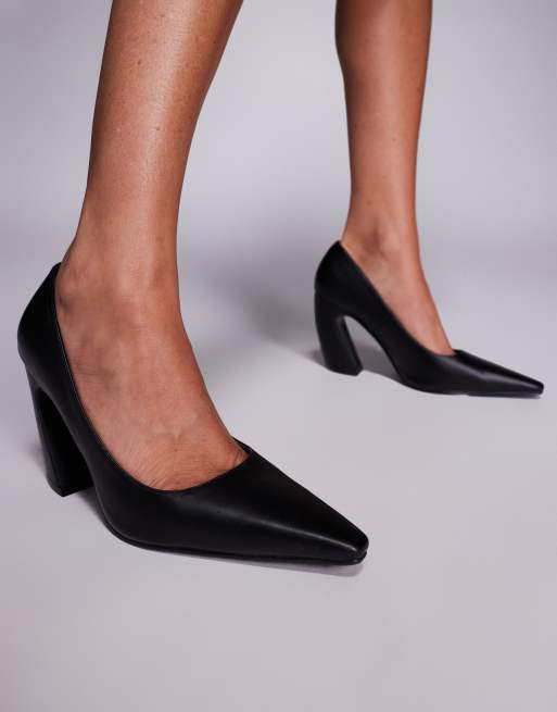 Public Desire Wide Fit – Jealousy – Pumps in Schwarz, weite Passform, 4 von 4