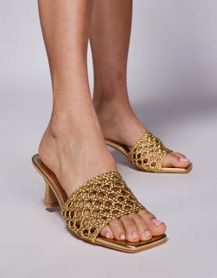 Public Desire Wide Fit - Maribelle - Gewebte Mules in Gold mit Kitten-Absatz, weite Passform-Goldfarben