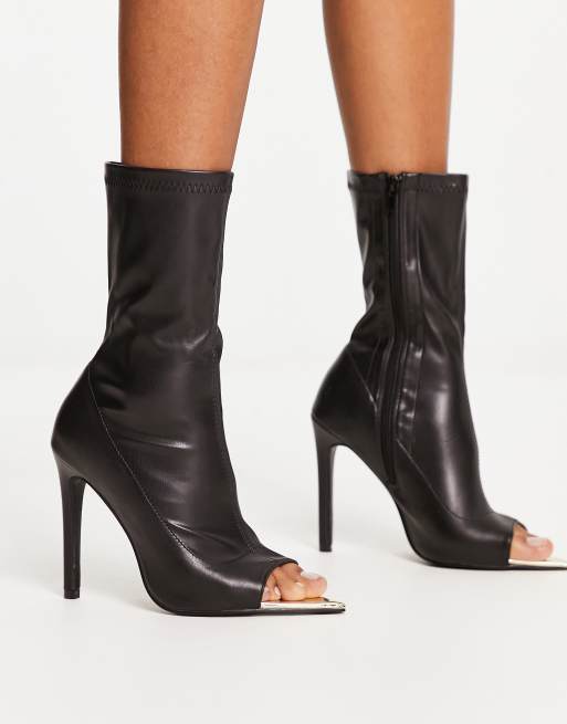 Trend on Trial: Open toe ankle boots with tights?!? - Charlotte