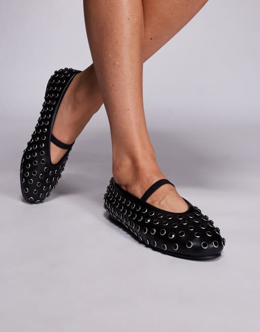 Public Desire Wide Fit - Mina - Ballerine nere a pianta larga con borchie