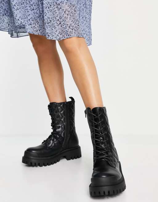Public Desire Wide Fit Outstanding chunky flat ankle boots in black, 2 of 4