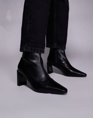 Public Desire Wide Fit - Robert - Stiefeletten in Schwarz mit Absatz, weite Passform