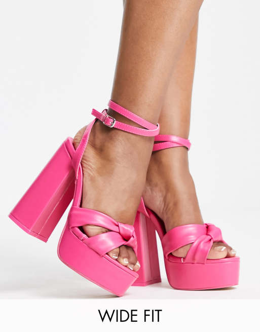 Public Desire Wide Fit – Verona – Różowe sandały na platformie z wysokim obcasem – tylko w ASOS