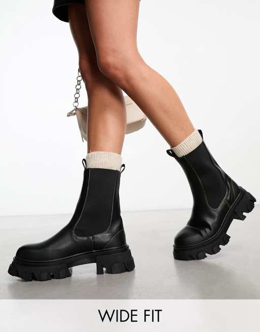 Fashionable wide fitting discount boots