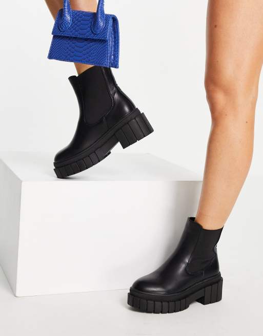 Public Desire Wide Fit Zenya chunky chelsea boots in black, 4 of 4