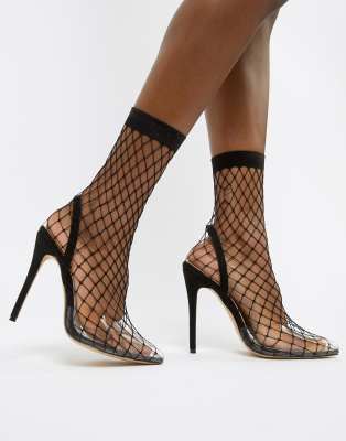 fishnet heel