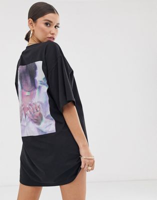 Public Desire X Lissy Roddy - Oversized T-shirtjurk met Lissy Roddy-print-Zwart