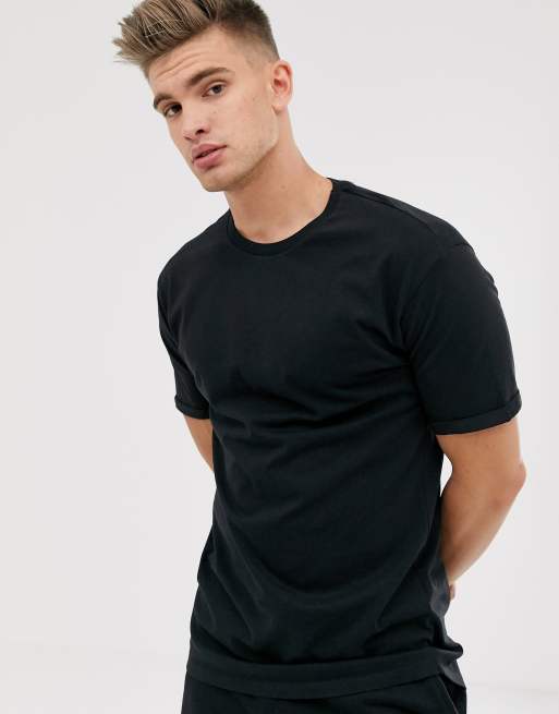 pull and bear black t shirt